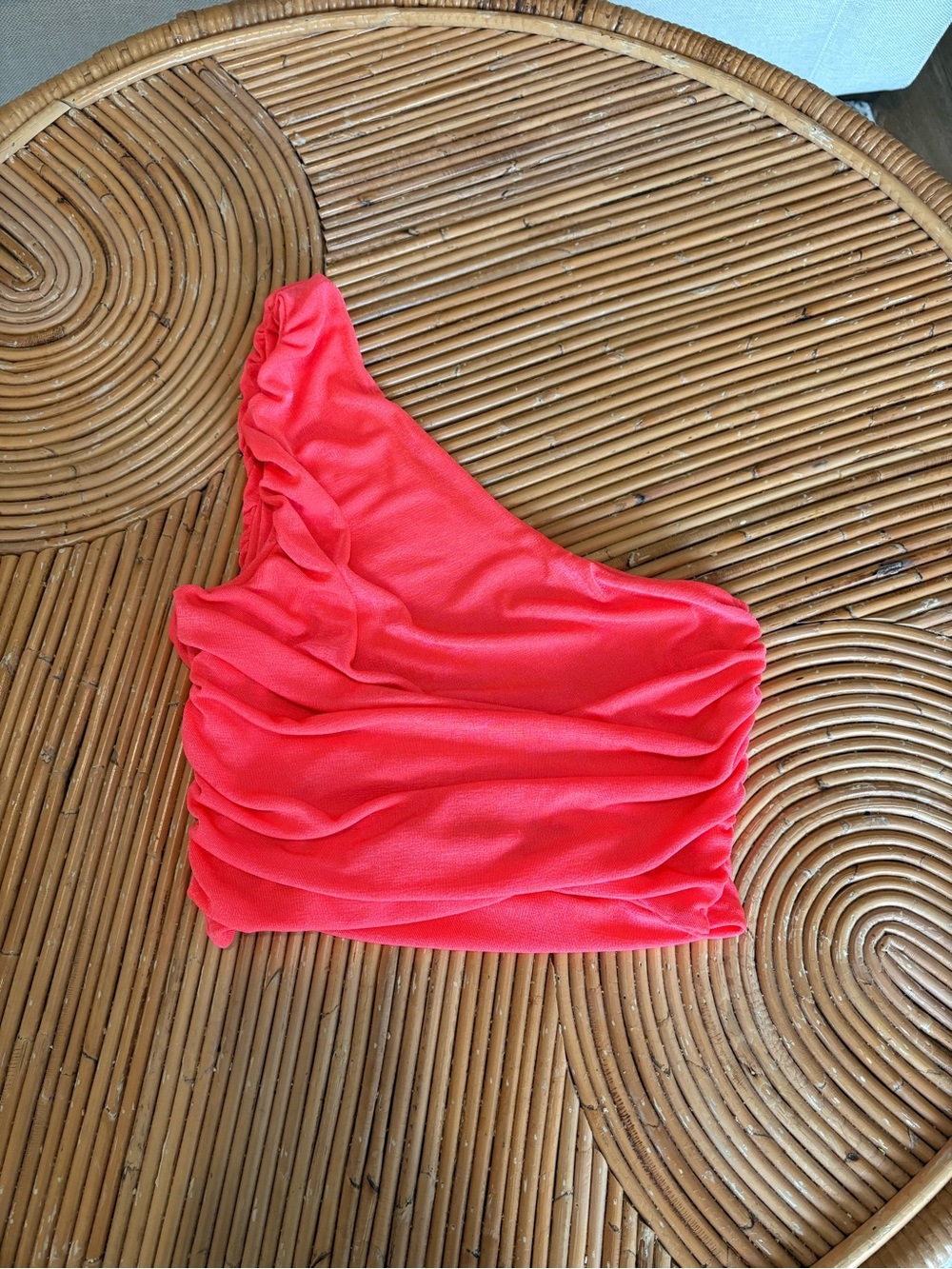 Amazon - One-Shoulder Ruched Crop Top - Coral Pink